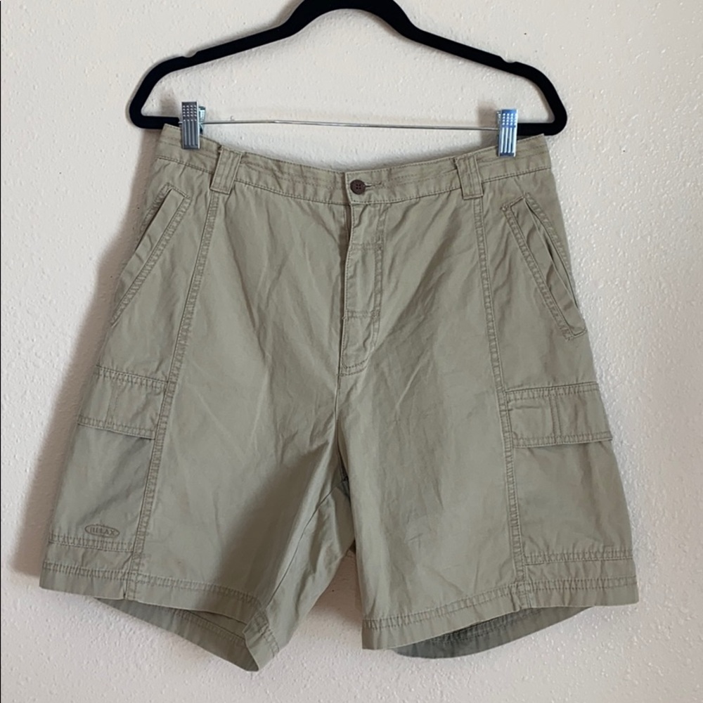 Tommy Bahamas’s relax cargo shorts size 30